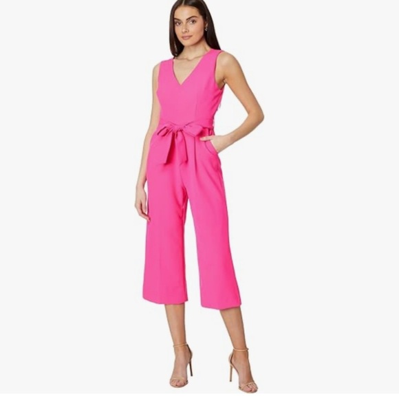 NWT Vince Camuto womens V Neck Jumpsuit With Tie Belt Hot Pink Size 12. - Picture 1 of 7